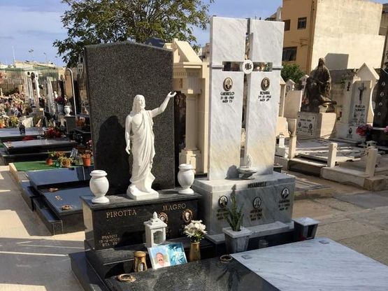 Monument 1